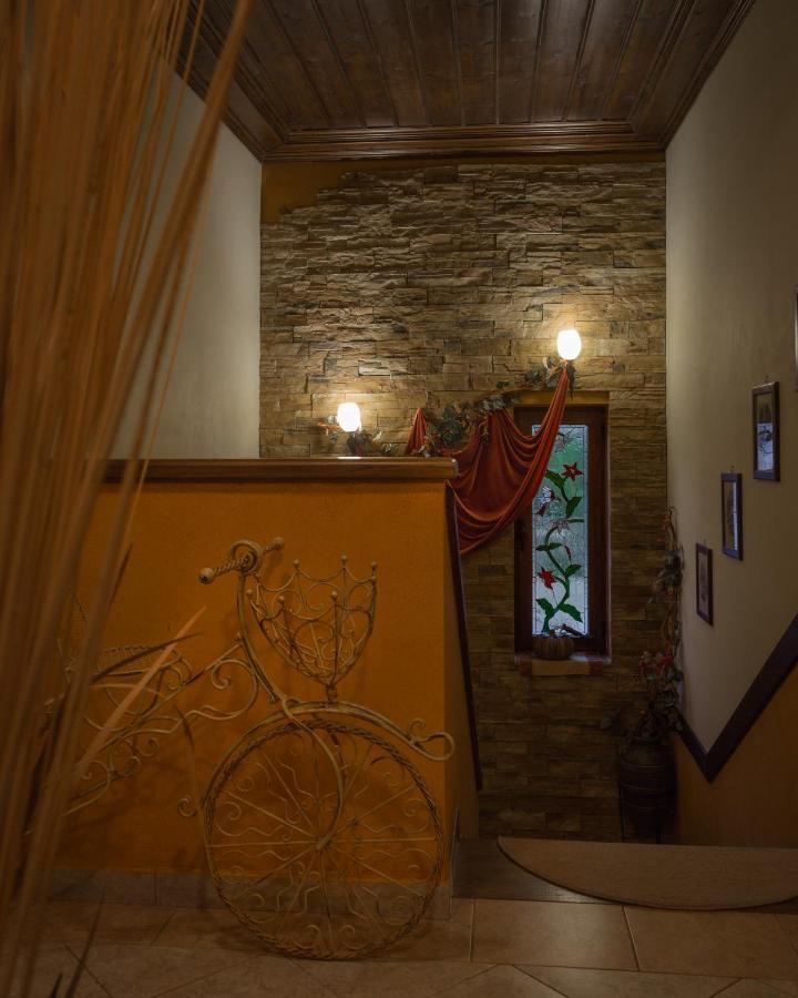 Akrolimnion Hotel Janina Zewnętrze zdjęcie